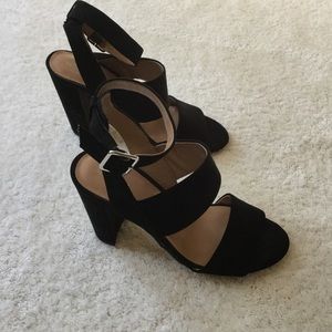 Gorgeous ankle strap black heels